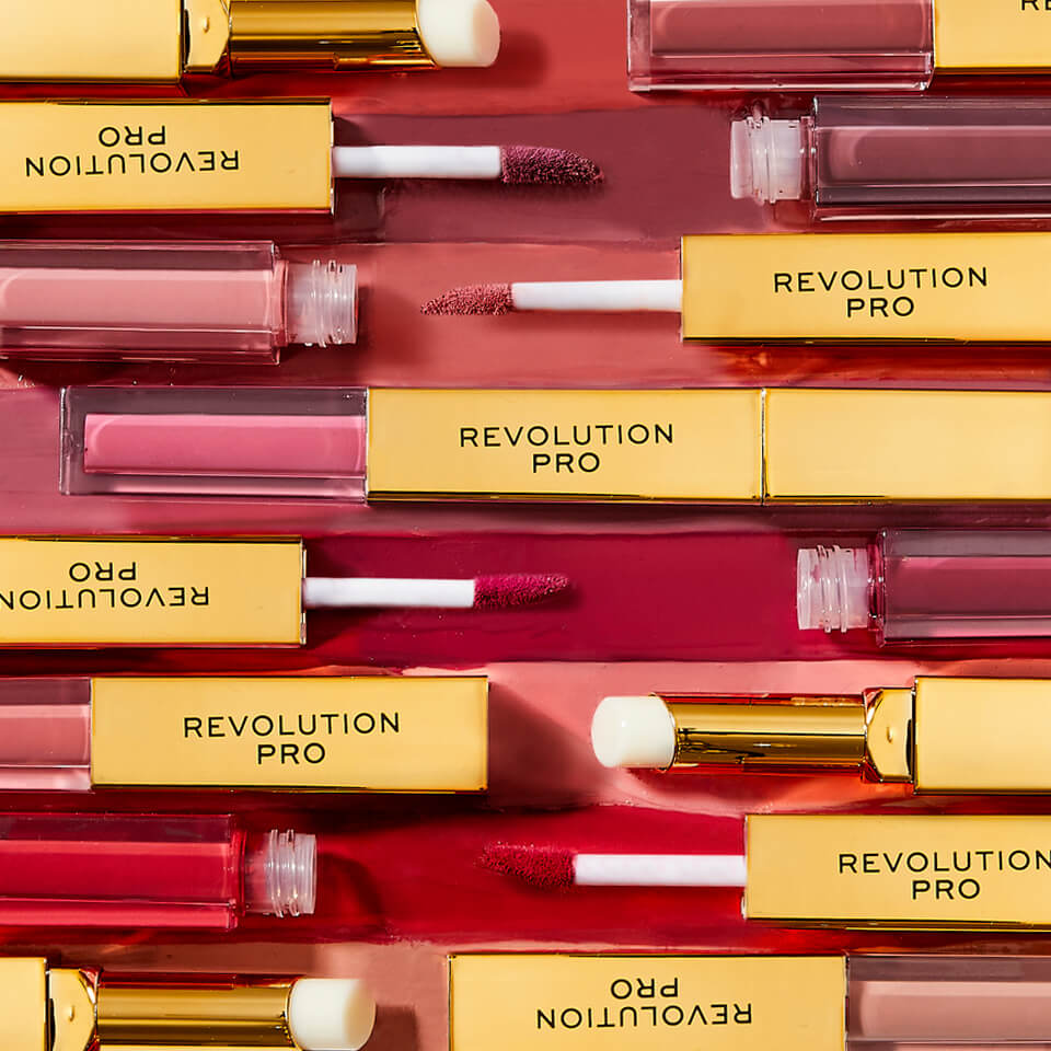 Meet The £7.99 Kiss-Proof Lipstick That *Actually* Works